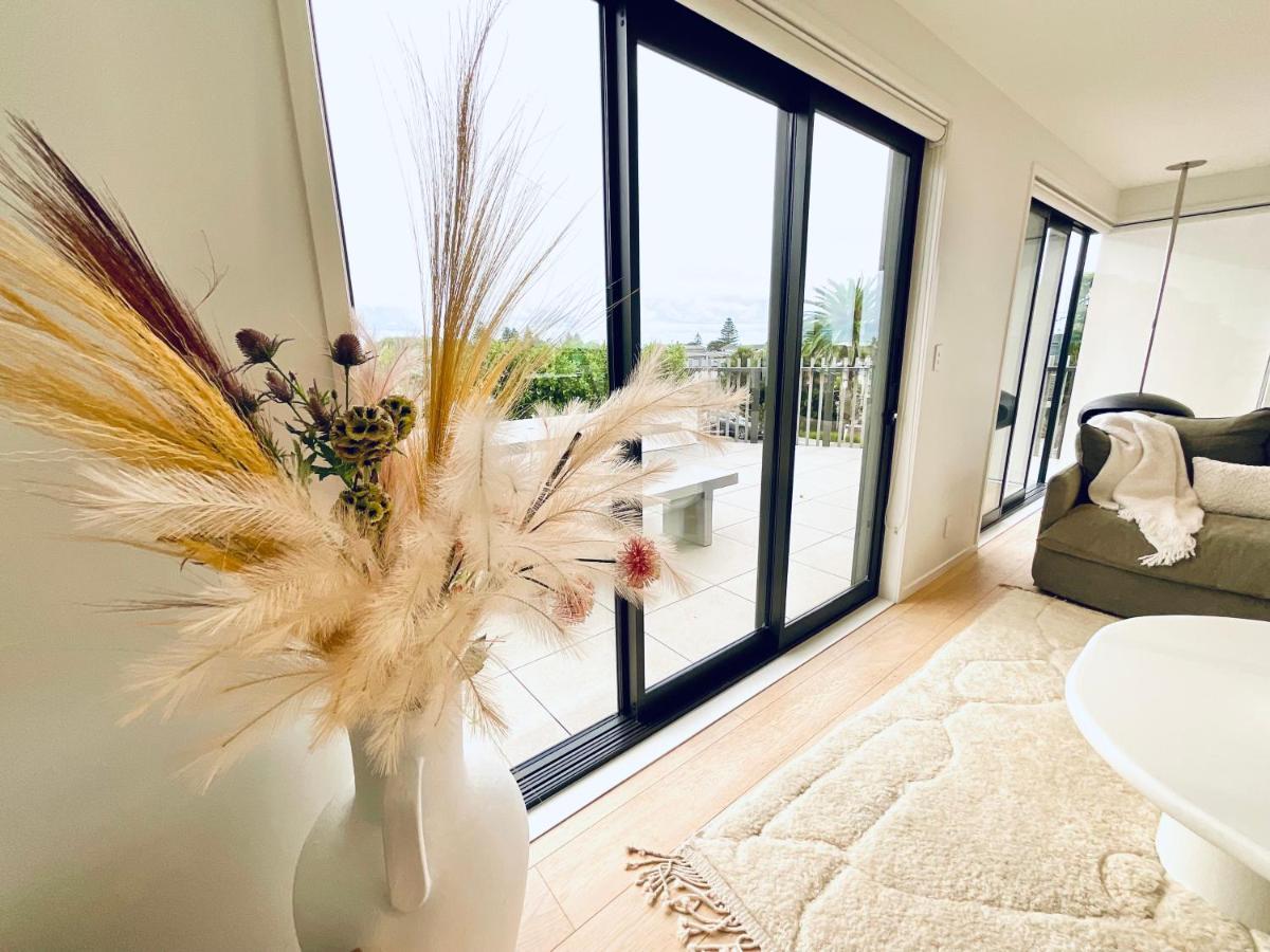 Deluxe Downtown Mount Maunganui Villa Екстериор снимка
