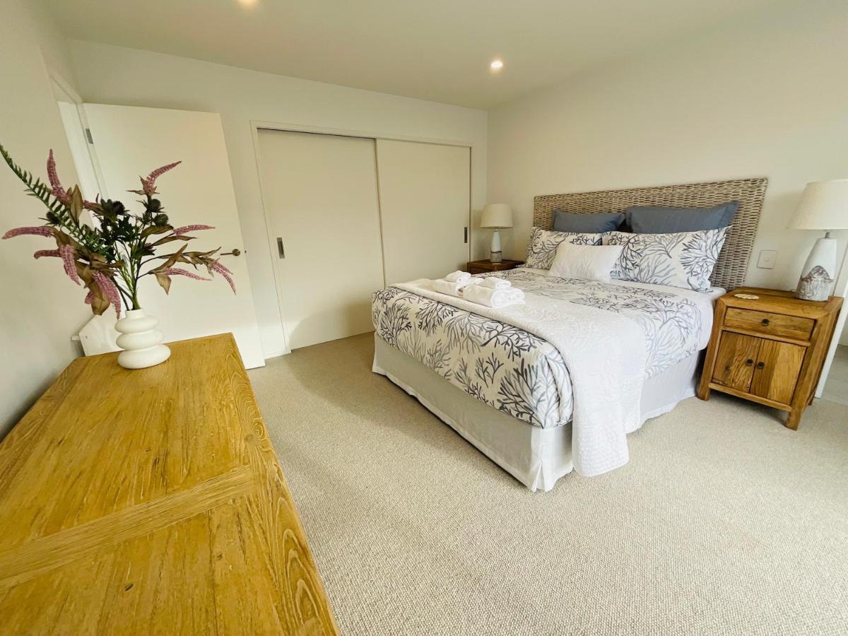 Deluxe Downtown Mount Maunganui Villa Екстериор снимка