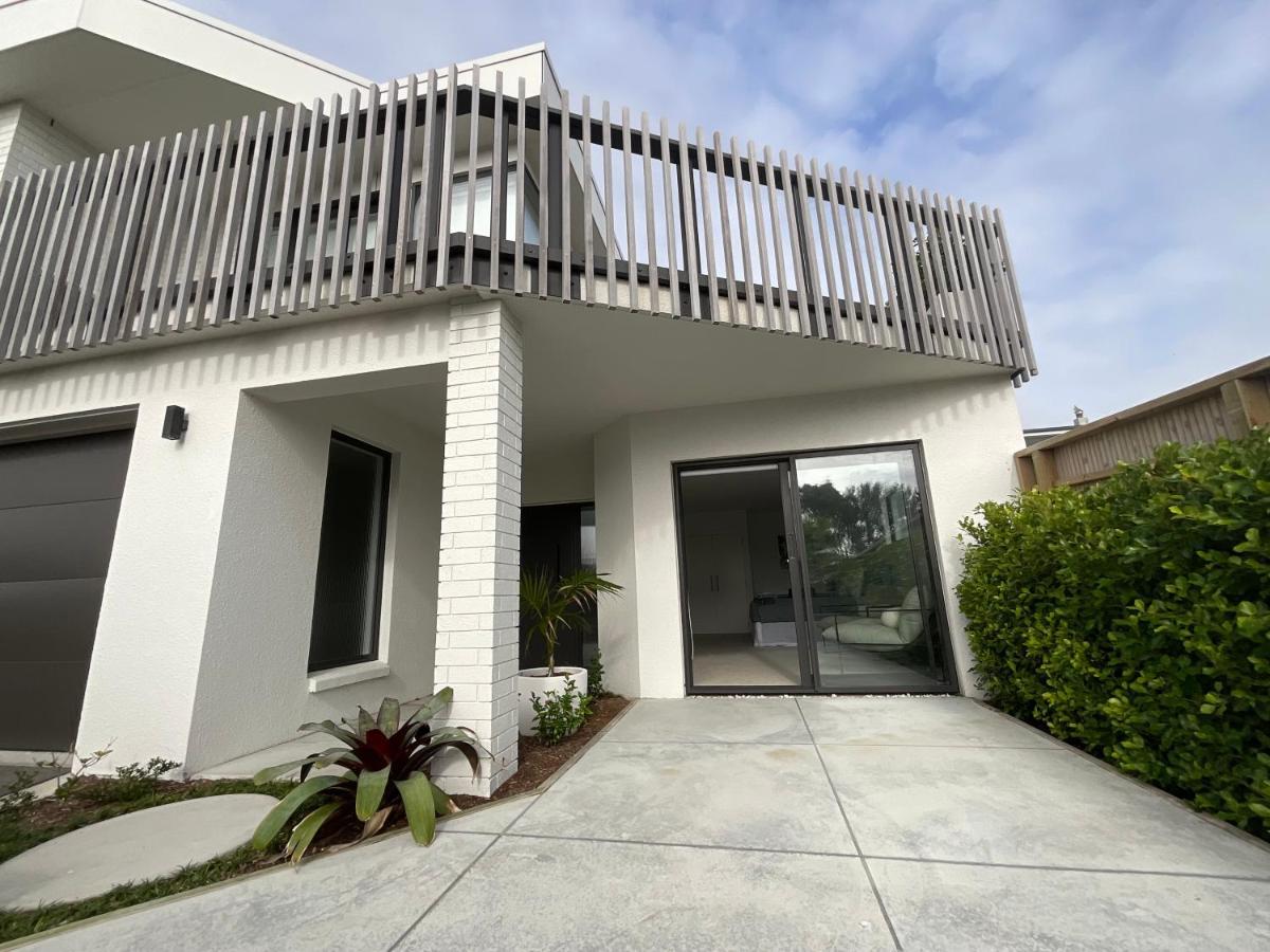 Deluxe Downtown Mount Maunganui Villa Екстериор снимка