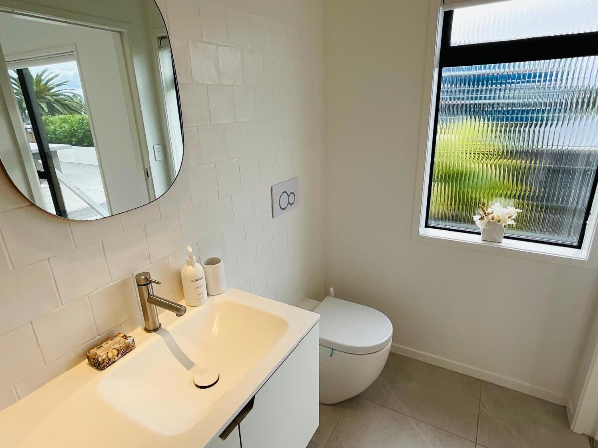 Deluxe Downtown Mount Maunganui Villa Екстериор снимка