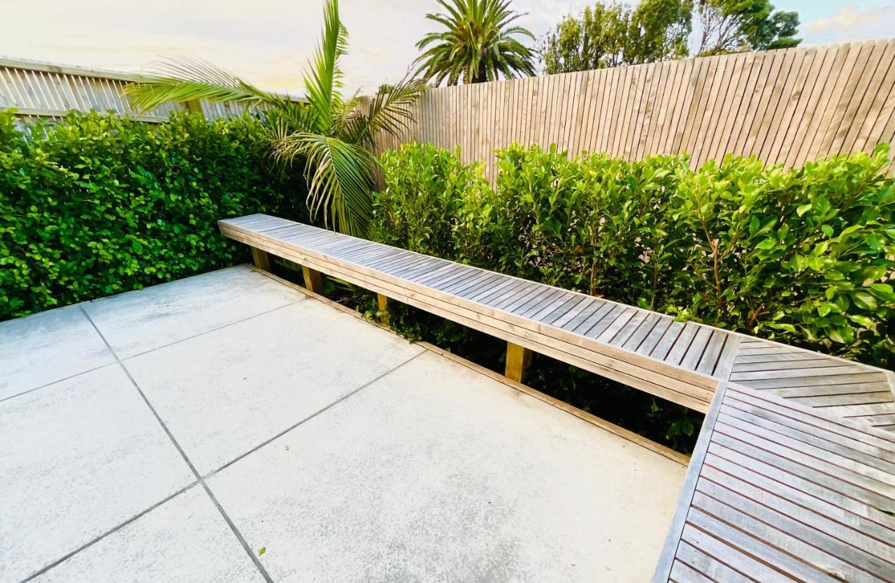 Deluxe Downtown Mount Maunganui Villa Екстериор снимка
